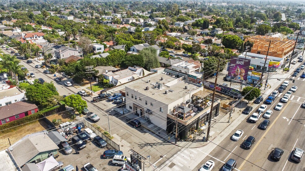 1700-1702 Lincoln Blvd, Venice, CA à vendre - Photo du bâtiment - Image 2 de 10