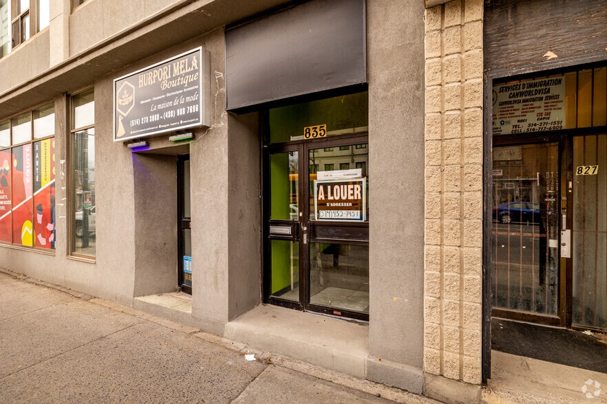 835-855 St Jean-Talon O, Montréal, QC à louer - Photo du bâtiment - Image 2 de 3