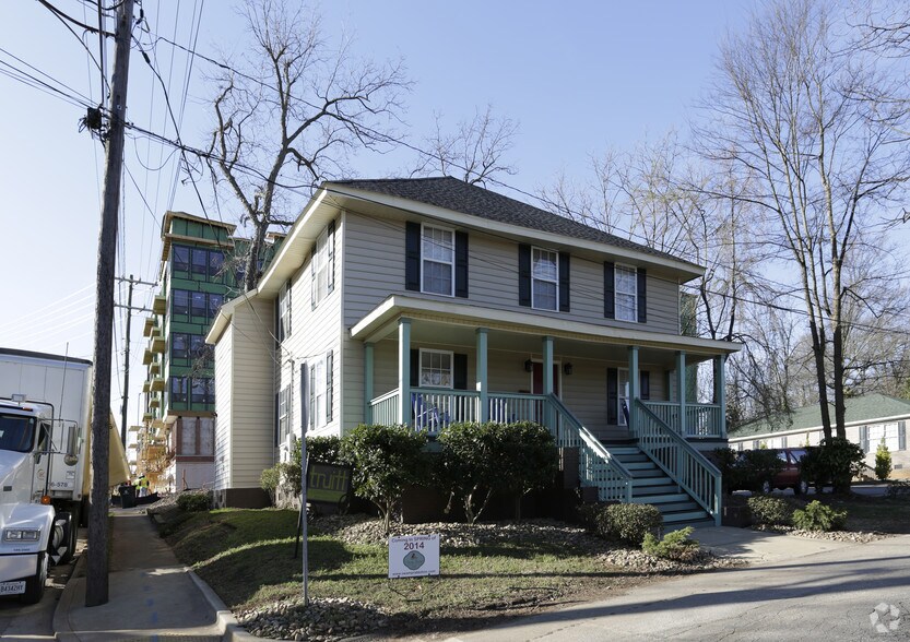 Logan Street & Wardlaw Street, Greenville, SC à vendre - Photo du bâtiment - Image 1 de 3