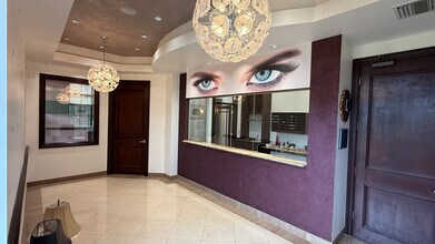 1015 W Indiantown Rd, Jupiter, FL for lease Interior Photo- Image 2 of 8