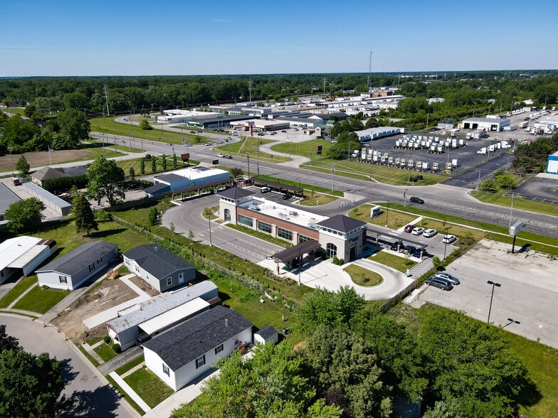 631 S Reynolds Rd, Toledo, OH for sale - Building Photo - Image 3 of 7
