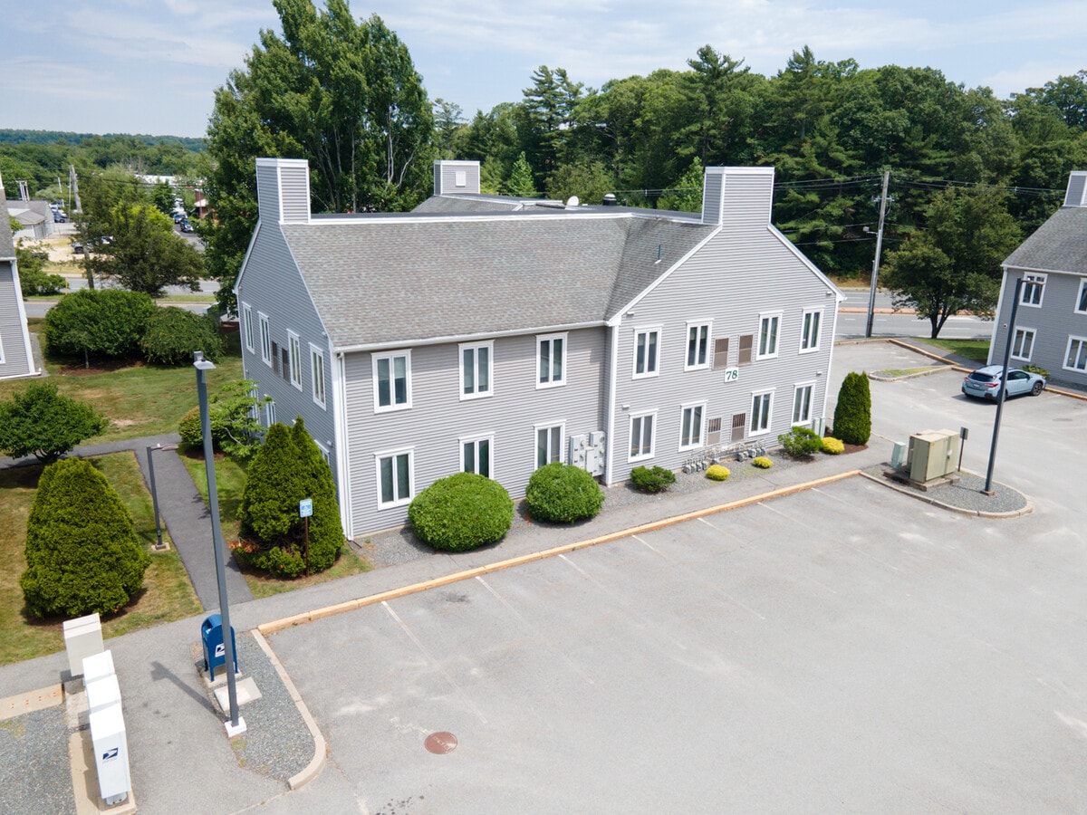 78 Faunce Corner Mall Rd, North Dartmouth, MA 02747 - Unit 550 - - Interior Photo - Image 2 of 20