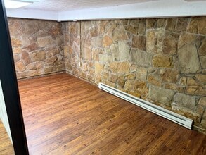 198 W Portage Trail Ext, Cuyahoga Falls, OH for lease Interior Photo- Image 1 of 3