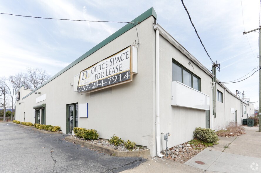951 W 21st St, Norfolk, VA à louer - Photo du bâtiment - Image 2 de 9
