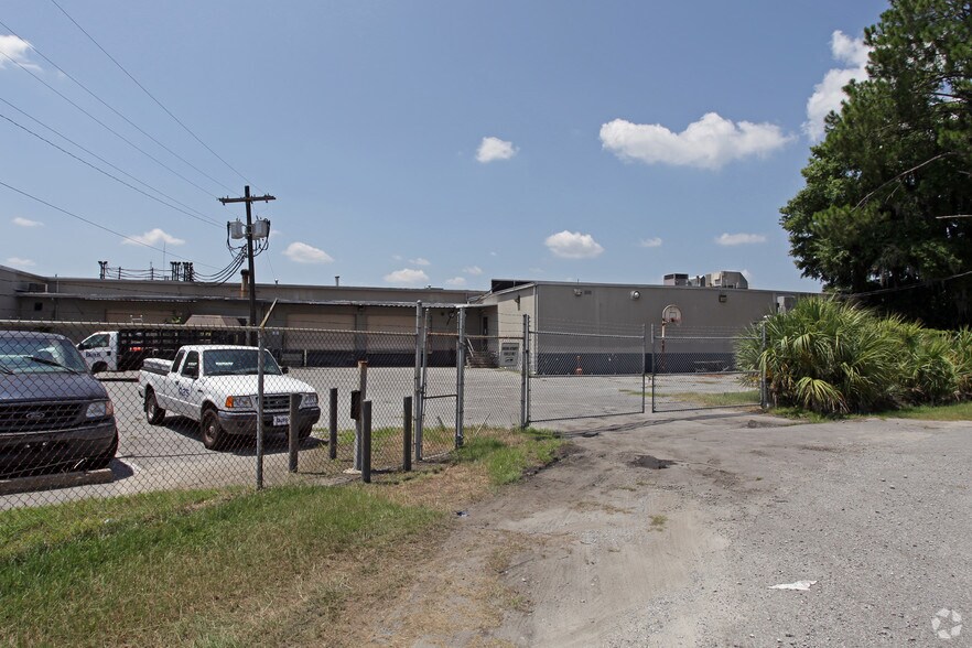 42 Ross Rd, Savannah, GA for sale - Building Photo - Image 2 of 3
