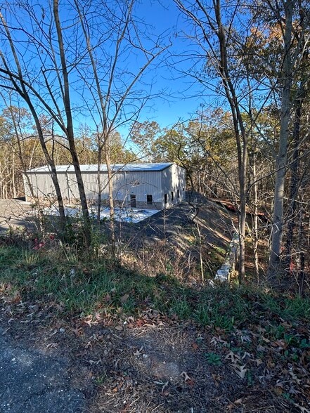 610 Hogan Pond Ln, Ball Ground, GA for sale - Building Photo - Image 3 of 4