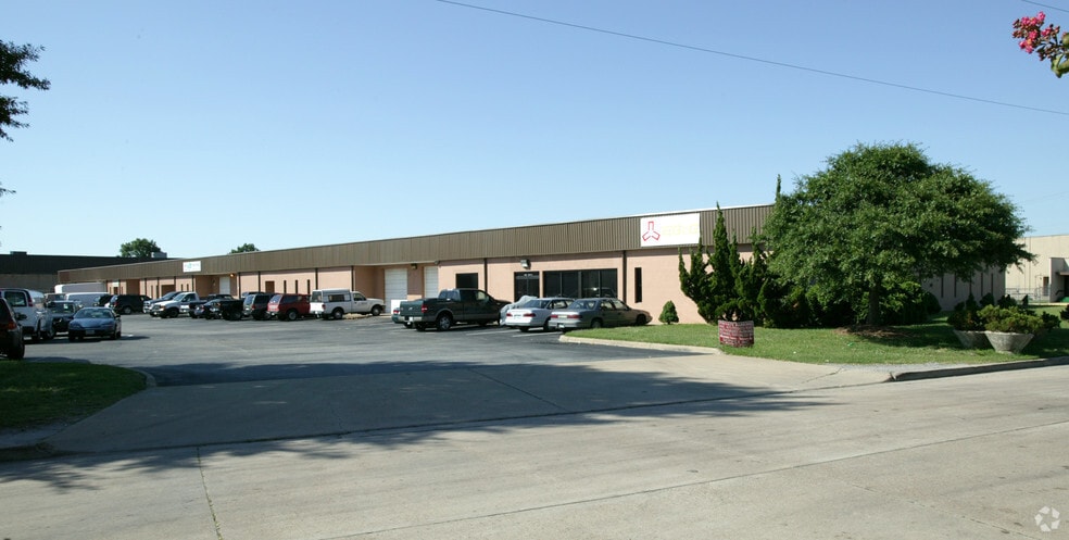 4565 Progress Rd, Norfolk, VA for lease - Building Photo - Image 2 of 7