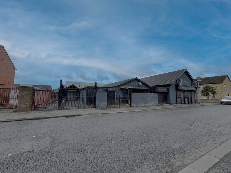 18-22 Ardoyne Av, Belfast à louer - Photo du bâtiment - Image 2 de 8