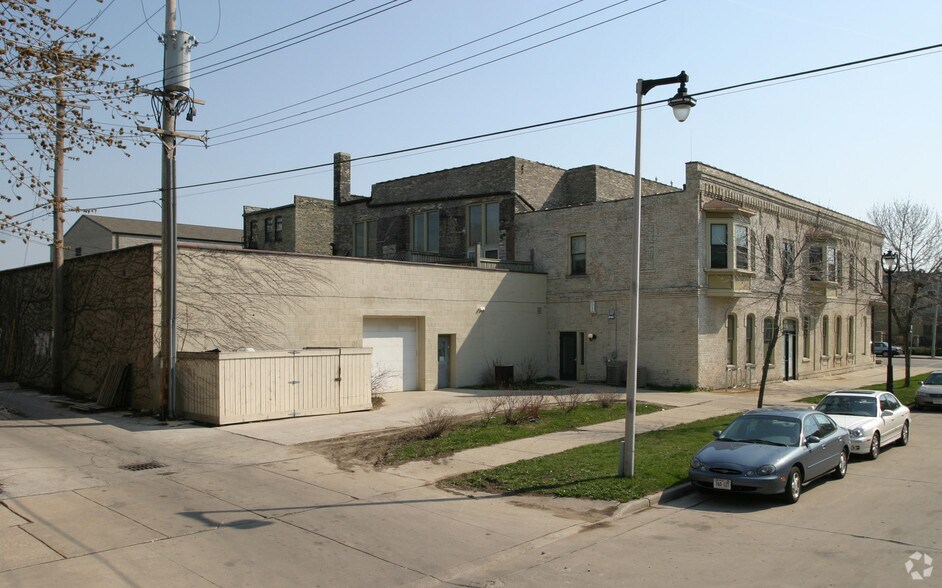 1801-1805 N Dr Martin Luther King Jr Dr, Milwaukee, WI à vendre - Photo du bâtiment - Image 3 de 8