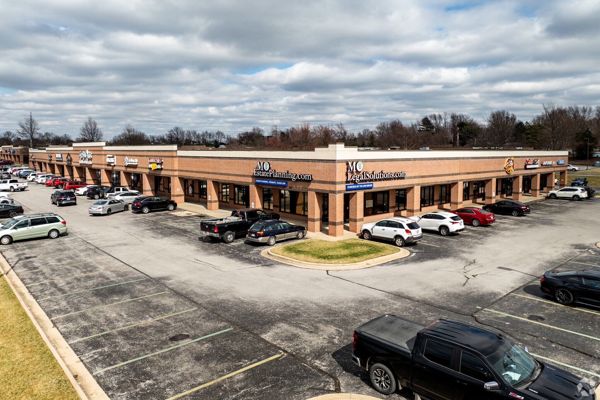 3302-3354 S National Ave, Springfield, MO à louer Photo du bâtiment- Image 1 de 6