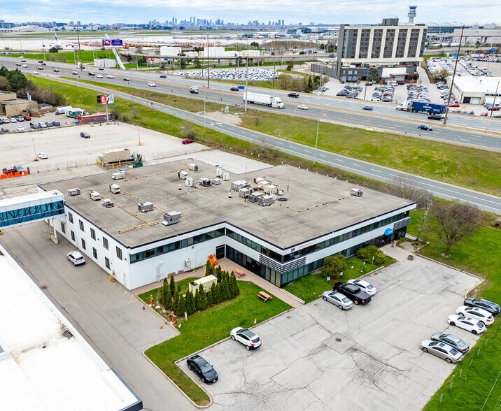 31 Fasken Dr, Toronto, ON à vendre - Photo du bâtiment - Image 3 de 10