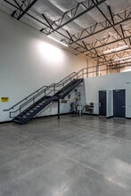 315 E Comstock Dr, Chandler, AZ à louer Photo intérieure- Image 2 de 68