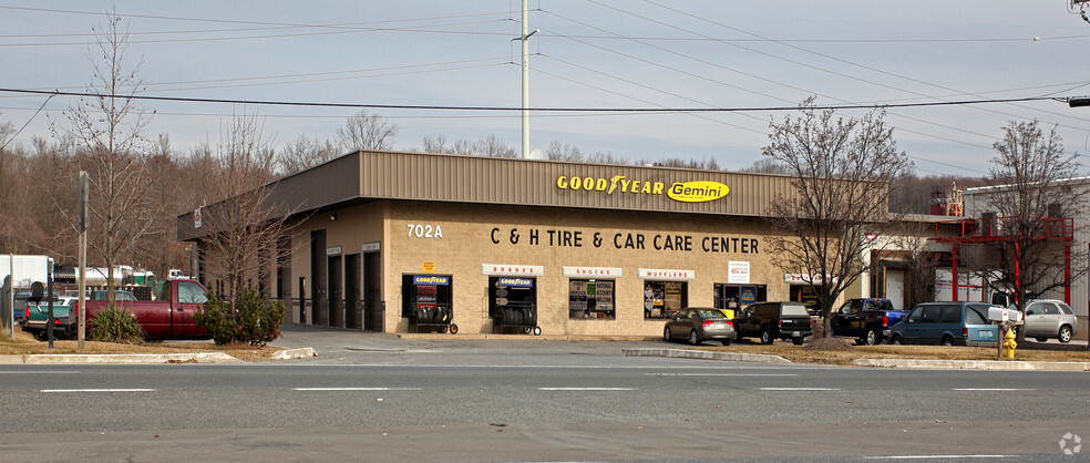 702A Pulaski Hwy, Joppa, MD for lease - Primary Photo - Image 1 of 2