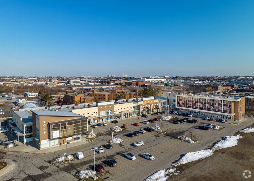 1065 Canadian Pl, Mississauga, ON à vendre - Aérien - Image 3 de 4