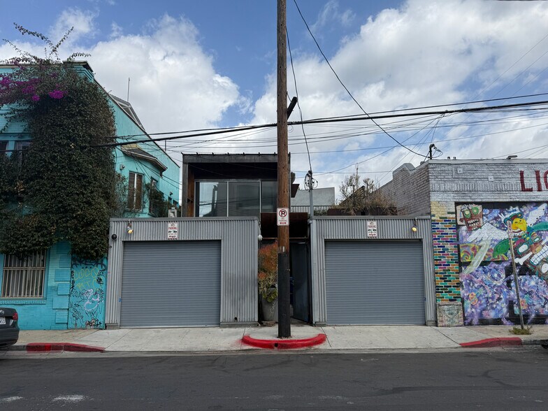 1322 Innes Pl, Venice, CA à vendre - Photo du bâtiment - Image 1 de 37