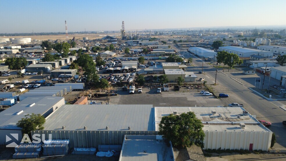 2901 Gibson St, Bakersfield, CA à louer - Photo du bâtiment - Image 3 de 23