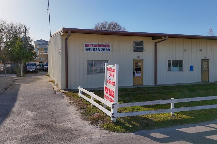 5639-5651 Lawton Dr, Sarasota, FL à louer - Photo du bâtiment - Image 3 de 16