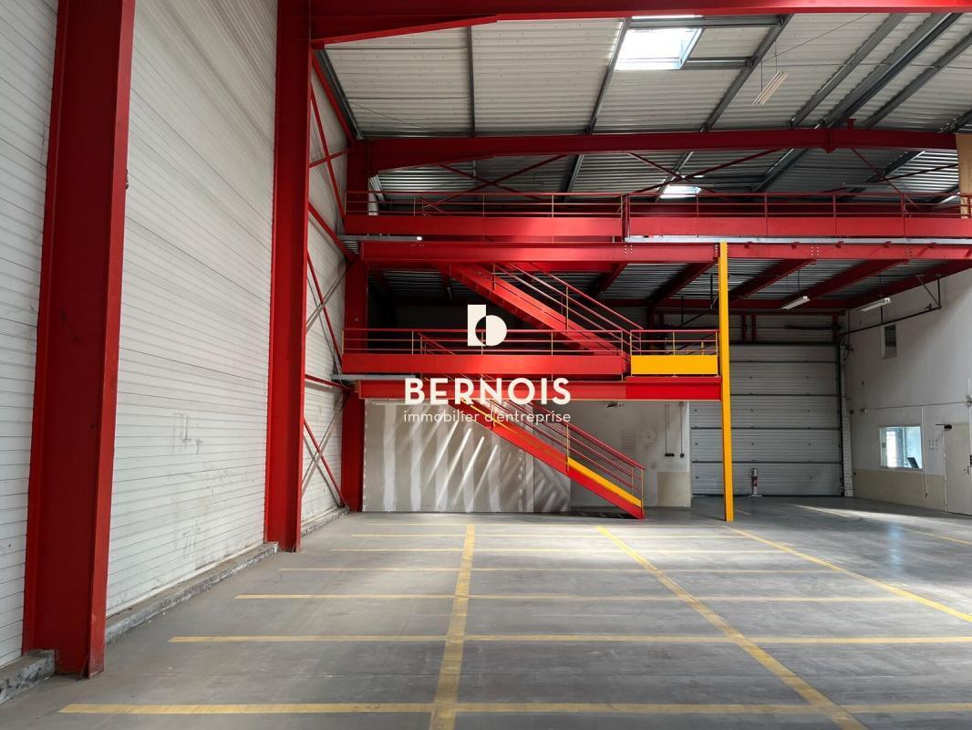 Flex in La Farlede for lease Building Photo- Image 1 of 4