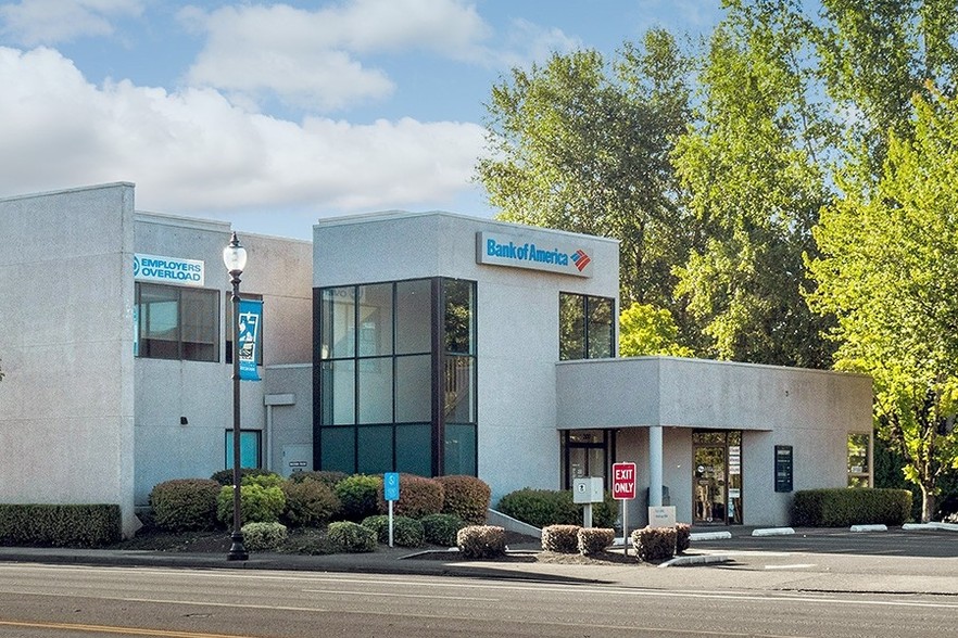 200 E Powell Blvd, Gresham, OR for lease - Building Photo - Image 1 of 20