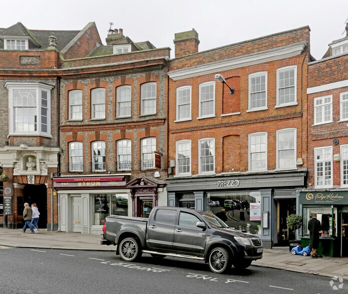 18 Thames St, Windsor à vendre - Photo du bâtiment - Image 2 de 3