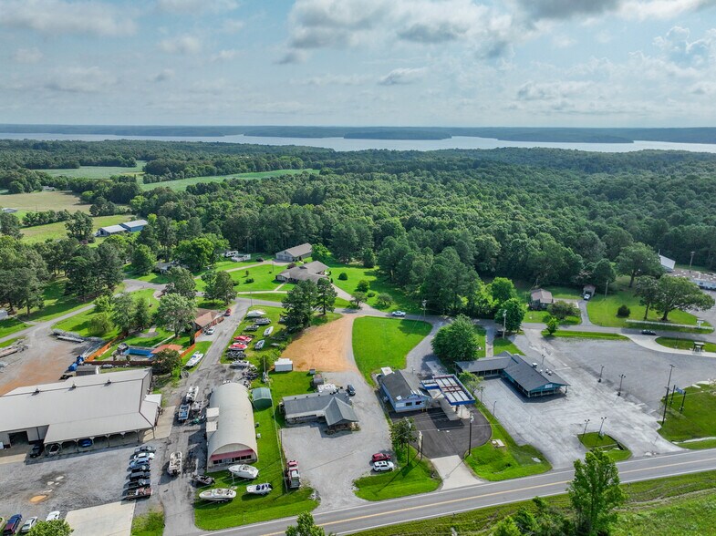 15649 US-68, Benton, KY à vendre - Photo du bâtiment - Image 3 de 20