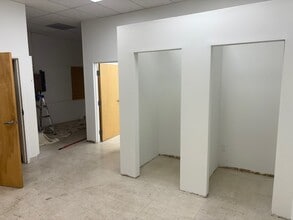 36 Chestnut Rd, Paoli, PA for lease Interior Photo- Image 2 of 7