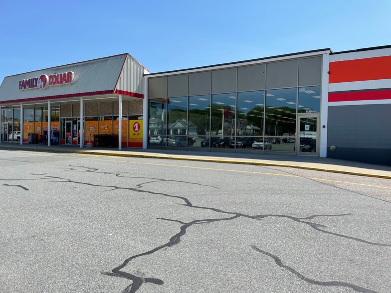 1135 Grand Army Hwy, Somerset, MA for lease - Primary Photo - Image 1 of 6