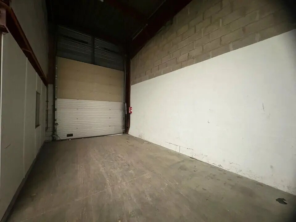 Flex in Collégien for lease Interior Photo- Image 1 of 6