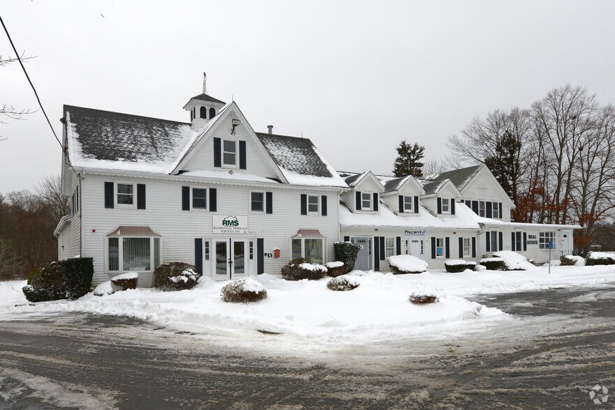 77 State Rd, Dartmouth, MA à louer - Photo du bâtiment - Image 2 de 19