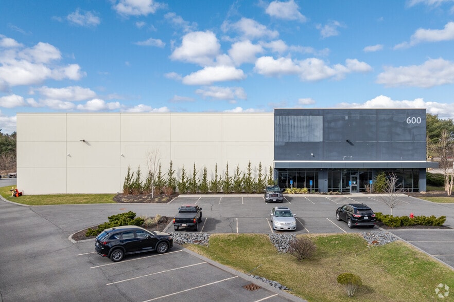 600 West St, Mansfield, MA for lease - Building Photo - Image 2 of 13