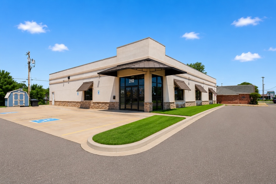 2113 S Air Depot Blvd, Oklahoma City, OK for sale - Building Photo - Image 1 of 27