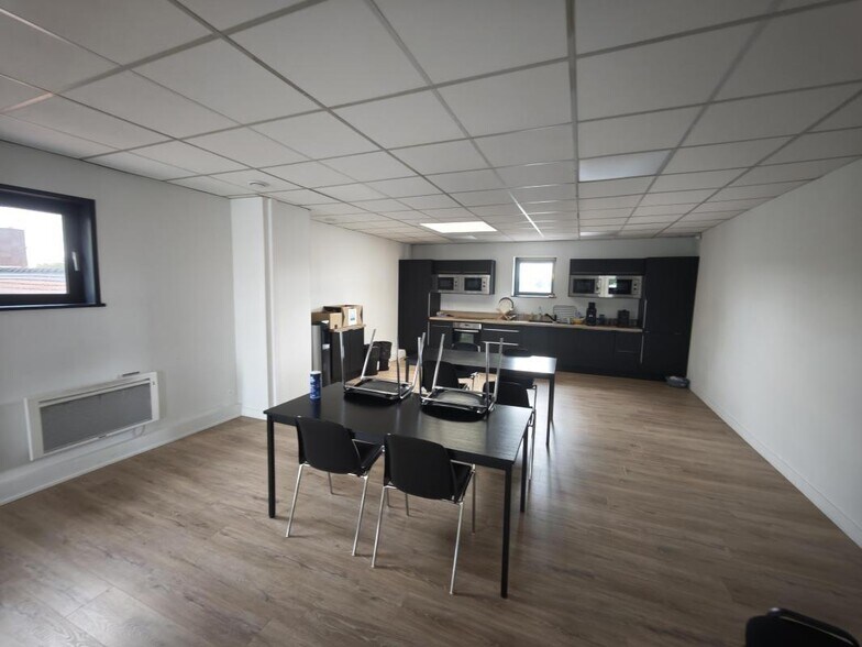 Bureau dans VILLENEUVE-D'ASCQ à louer - Photo du bâtiment - Image 3 de 7