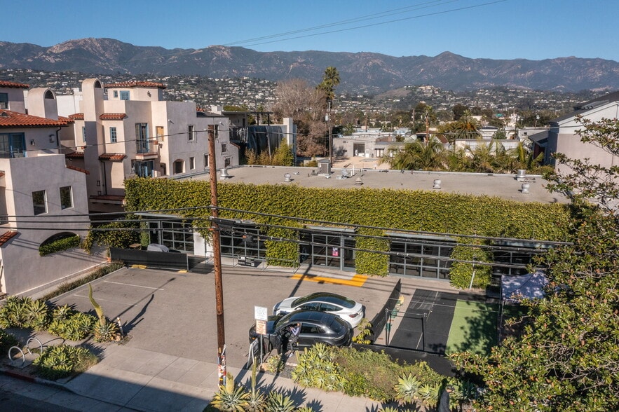 116 Anacapa St, Santa Barbara, CA à louer - Photo du bâtiment - Image 3 de 5