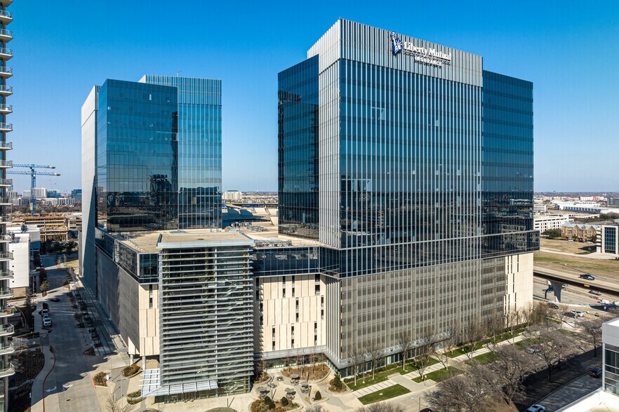 7900 Windrose Ave, Plano, TX à louer - Photo principale - Image 1 de 40