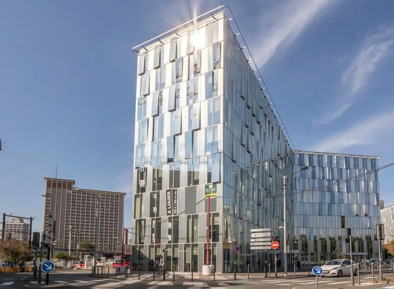 556 Avenue Willy Brandt, Lille for lease - Building Photo - Image 2 of 21