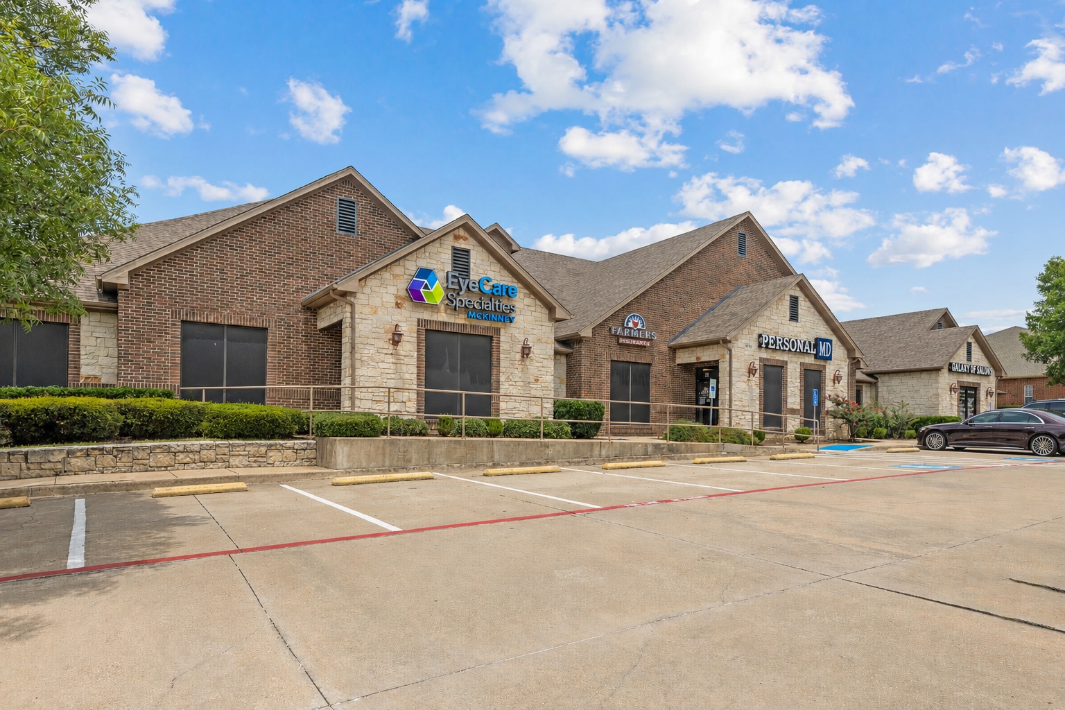 2770 Virginia Pky, McKinney, TX à vendre Photo du bâtiment- Image 1 de 27
