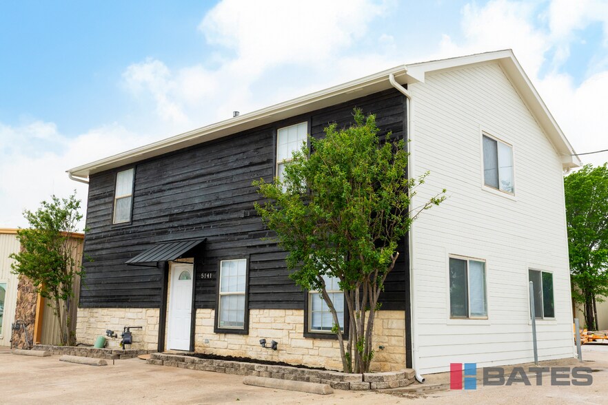 5141 Boyd Blvd, Rowlett, TX à louer - Photo du bâtiment - Image 3 de 14