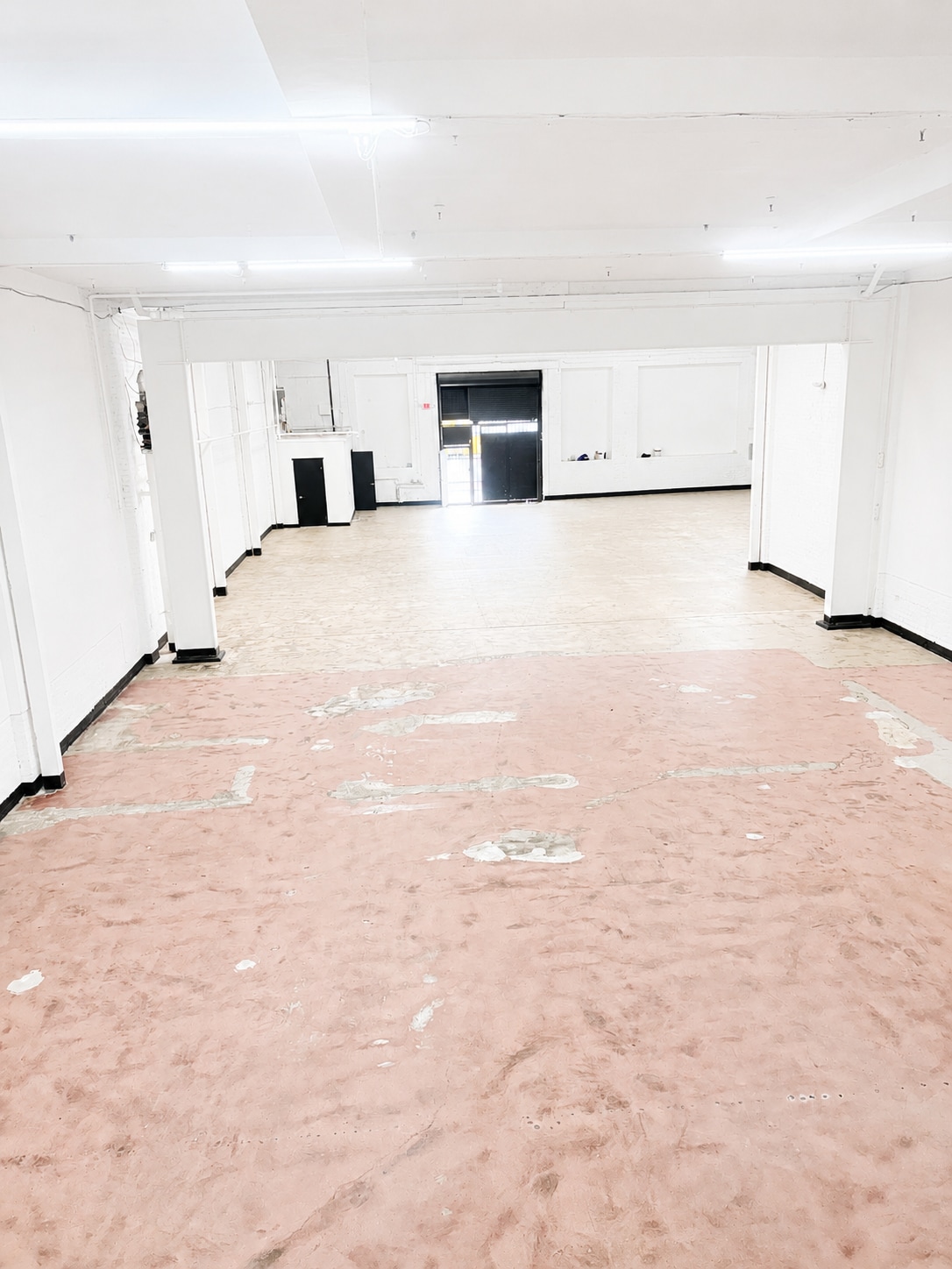 2023-2043 S Santa Fe Ave, Los Angeles, CA for lease Interior Photo- Image 1 of 5