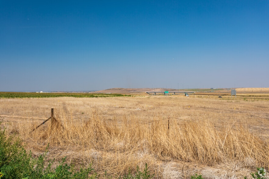 E 64th St & Pena Blvd, Denver, CO for sale - Building Photo - Image 3 of 3