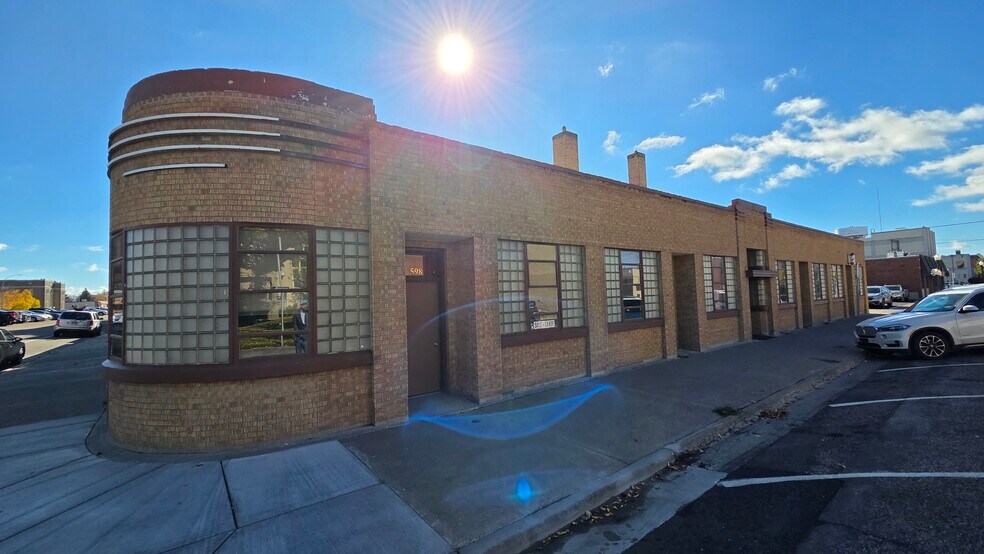 552 N Capital Ave, Idaho Falls, ID à louer - Photo du bâtiment - Image 2 de 15