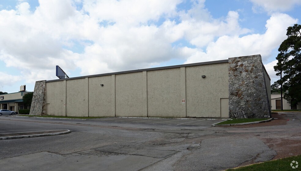6560 Fm-1960 Rd W, Houston, TX à vendre - Photo du bâtiment - Image 3 de 3