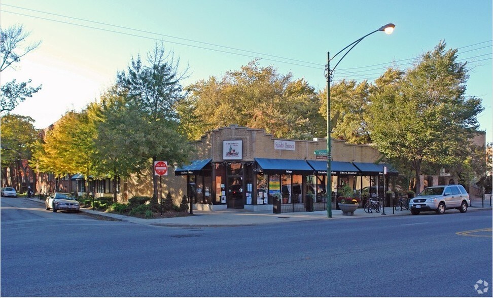 1206 W Rosedale Ave, Chicago, IL à louer - Photo du bâtiment - Image 3 de 13