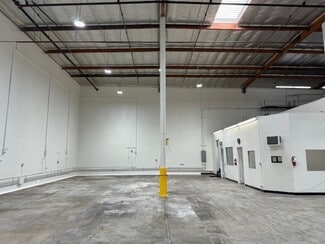 Plus de détails pour 11664 Tuxford St, Sun Valley, CA - Industriel à louer