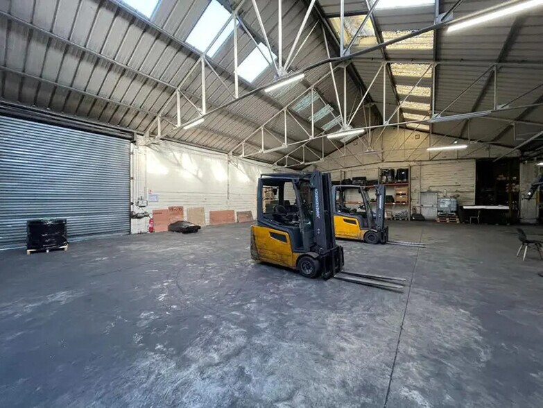 Industrial in Compiègne for lease - Interior Photo - Image 1 of 3