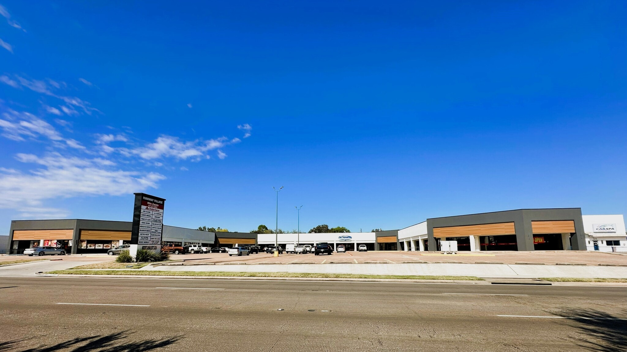 1115 E Pioneer Pky, Arlington, TX for lease Building Photo- Image 1 of 6