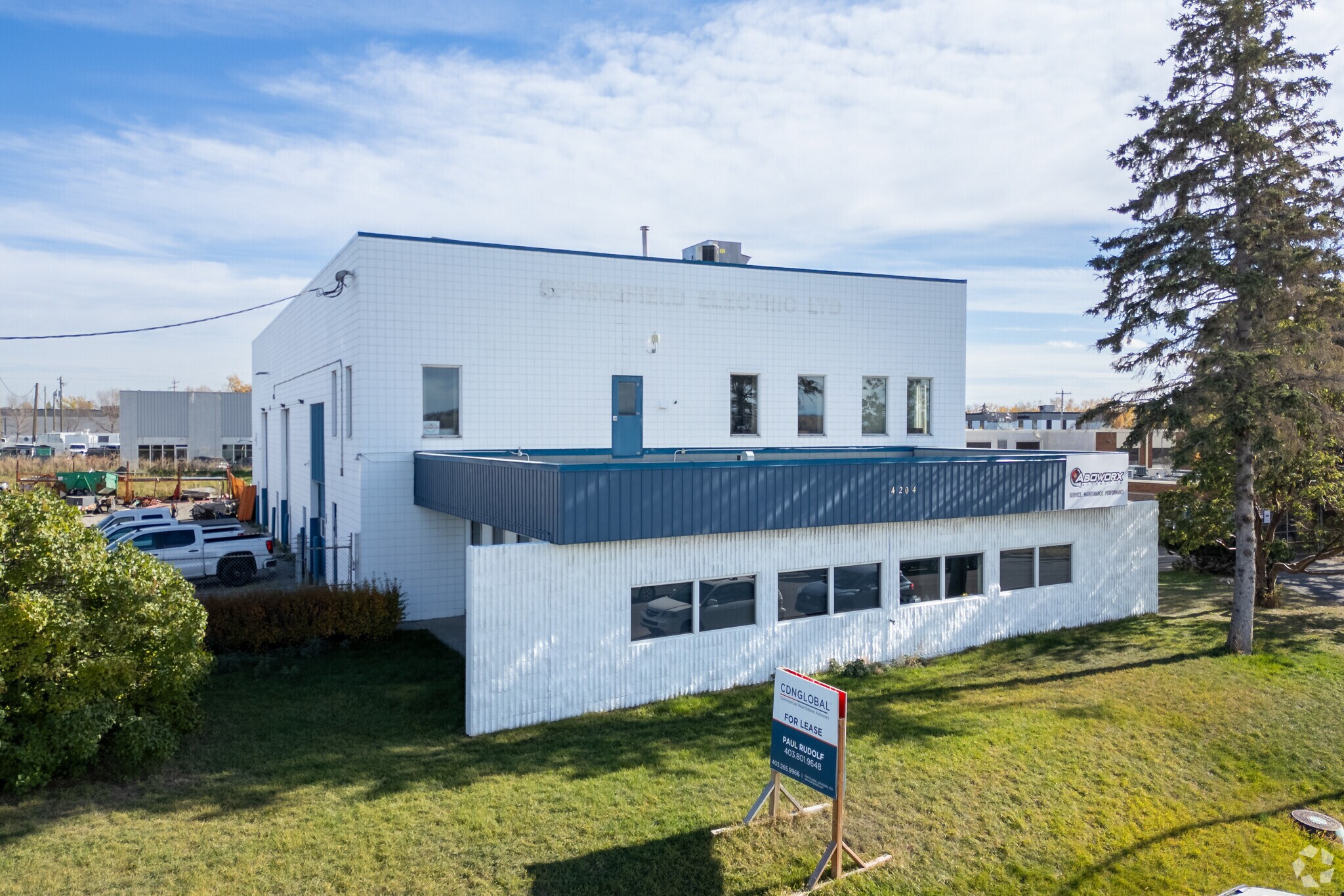 4204 10th St NE, Calgary, AB for sale Primary Photo- Image 1 of 1
