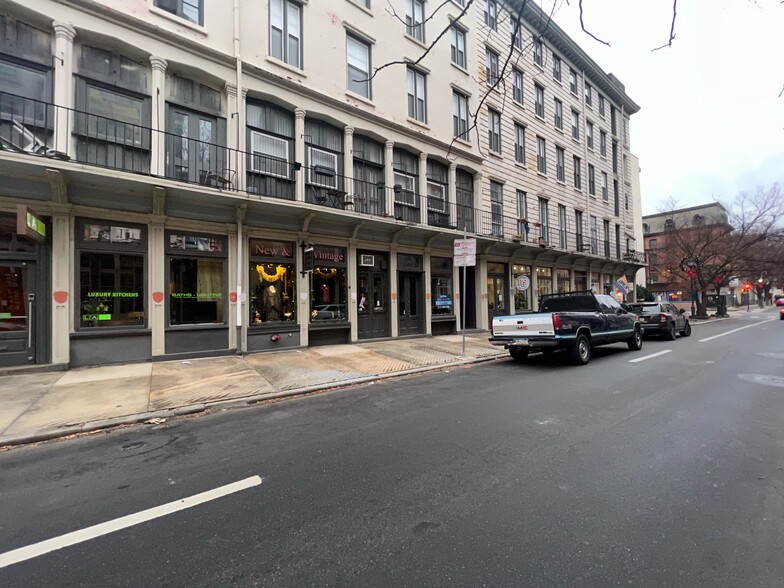 304 Arch St, Philadelphia, PA for lease - Building Photo - Image 2 of 13