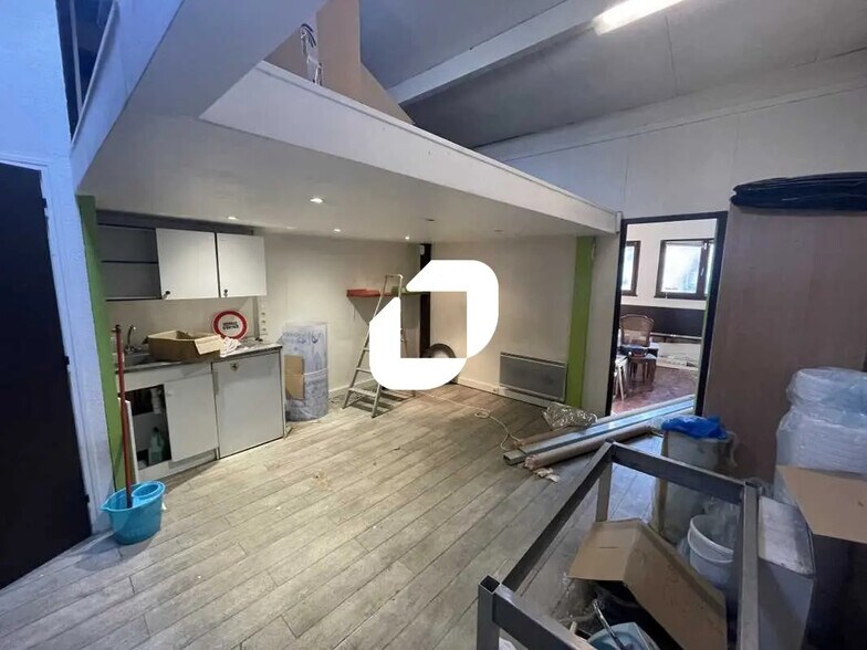 11 Avenue Du Général De Gaulle, Palaiseau for lease - Interior Photo - Image 3 of 4