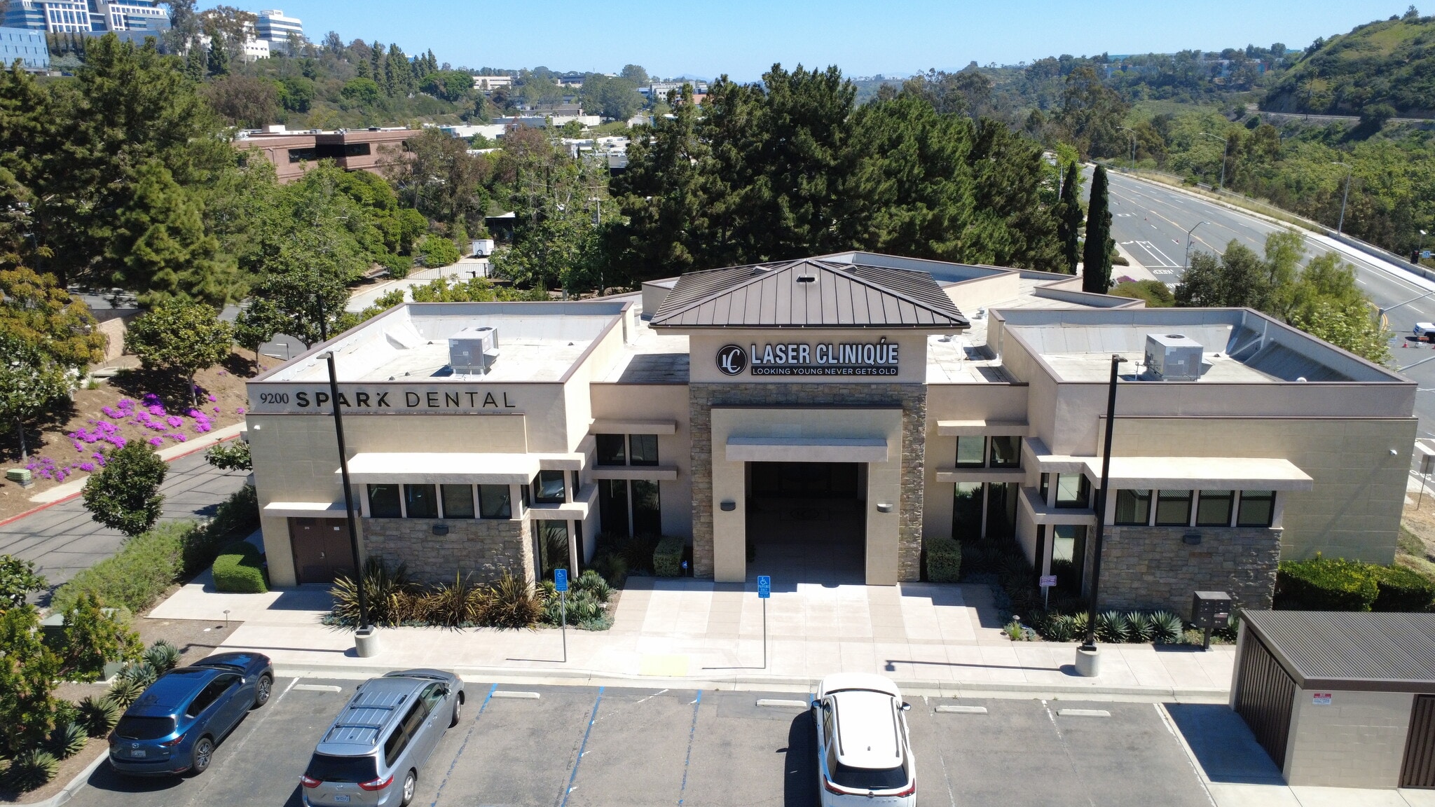 9200 Scranton Rd, San Diego, CA à louer Photo principale- Image 1 de 12