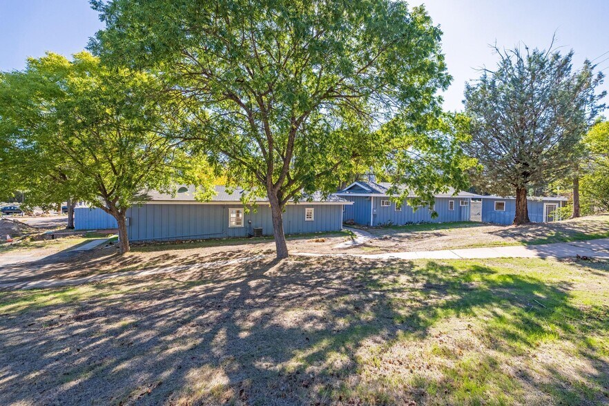 35065 Highway 79, Warner Springs, CA à vendre - Photo du bâtiment - Image 3 de 54